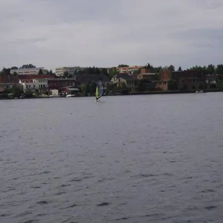 Mit Kamin Und Idyllischem Garten Fuenfseen